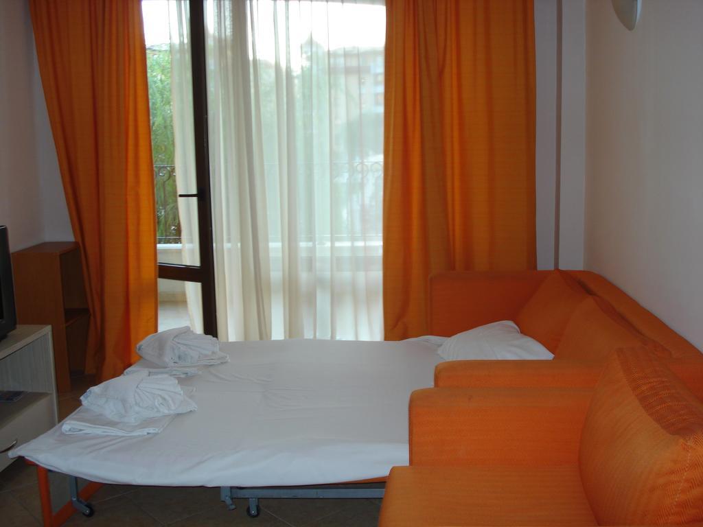 Royal Sun - Sunny Cove Apartment Sunny Beach Buitenkant foto