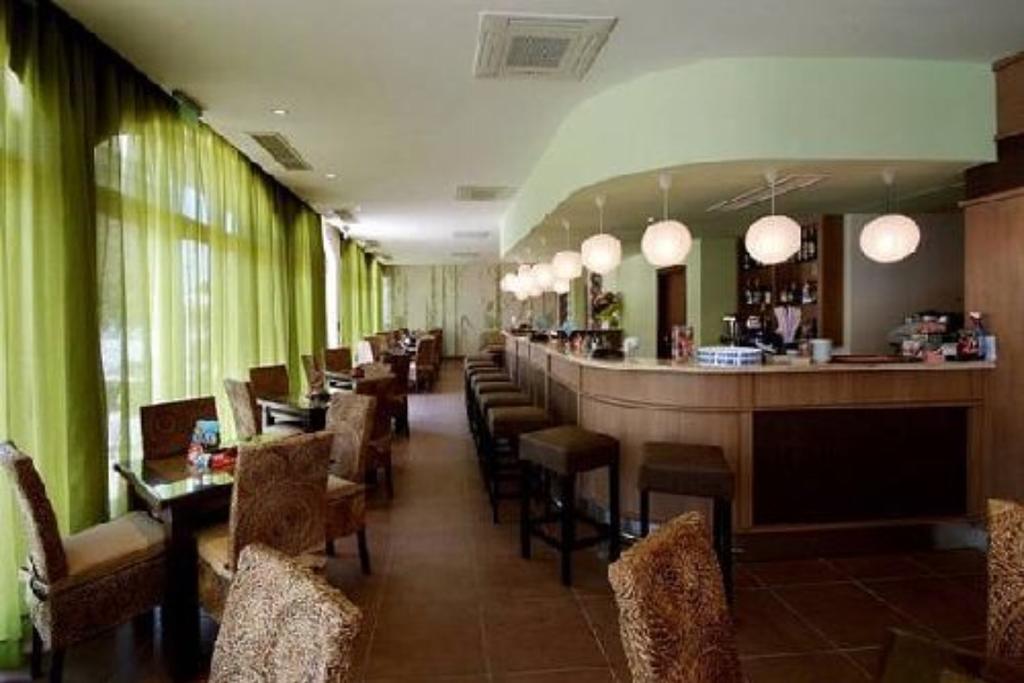 Royal Sun - Sunny Cove Apartment Sunny Beach Buitenkant foto