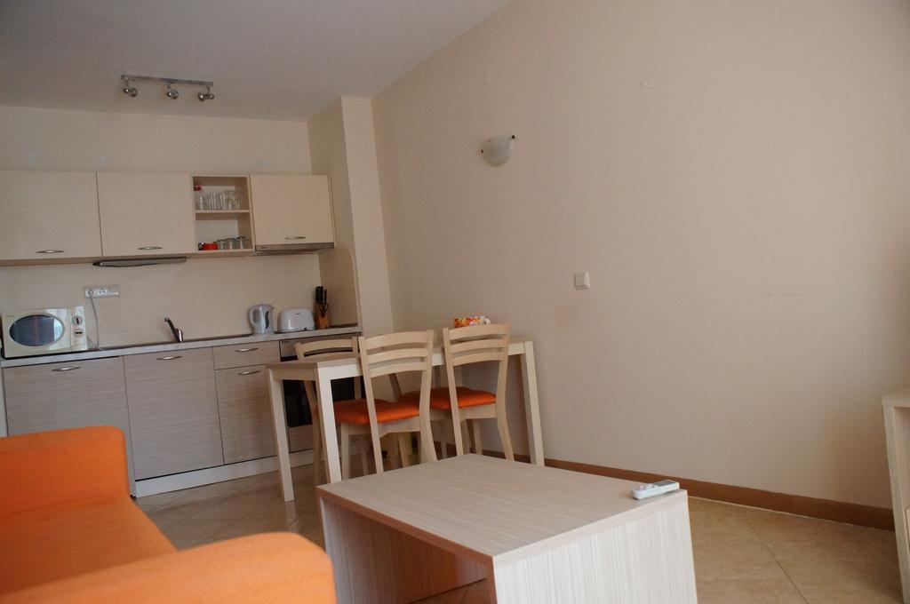 Royal Sun - Sunny Cove Apartment Sunny Beach Buitenkant foto