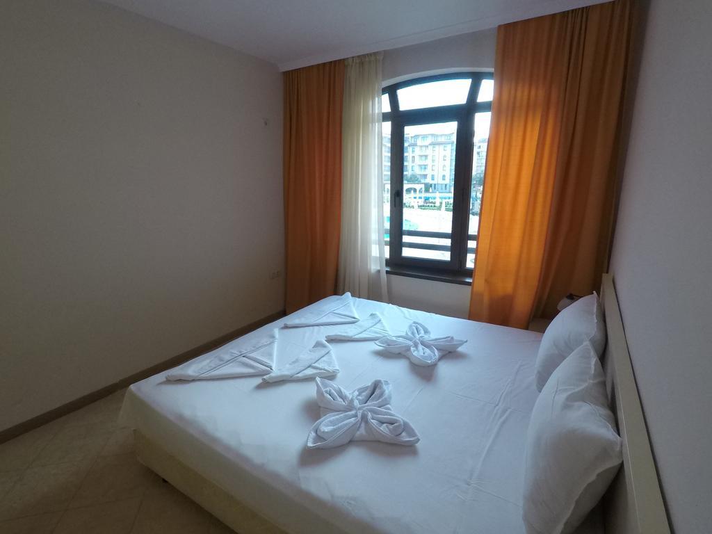 Royal Sun - Sunny Cove Apartment Sunny Beach Buitenkant foto